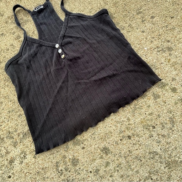Tilly's Black Ribbed Cropped Camisole with Button Detail - Picture 2 of 4